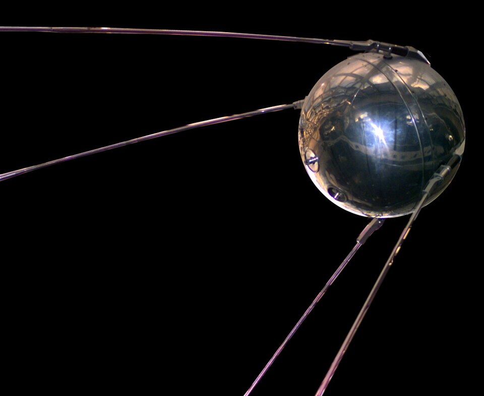 Un satellite sovietique lance la course qui creera Internet