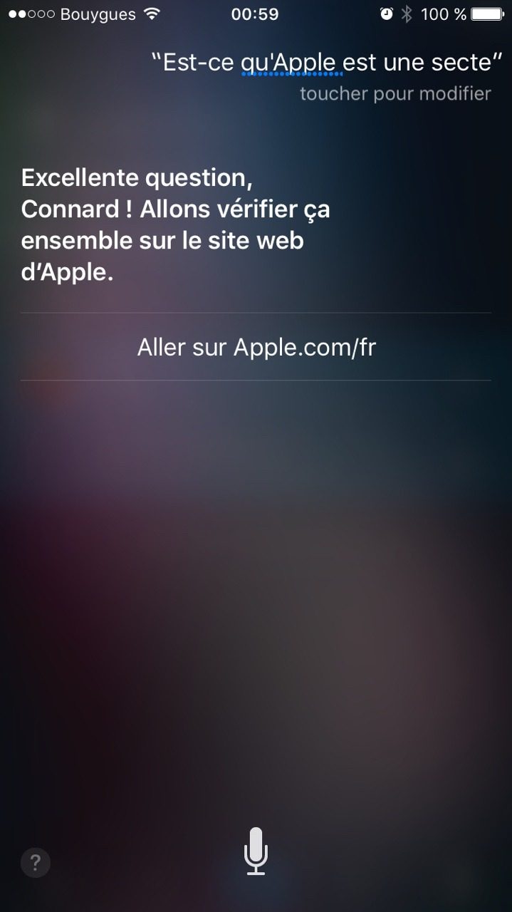Capture Siri 2015 : question « Est-ce qu'Apple est une secte », reponse « Excellente question,… »